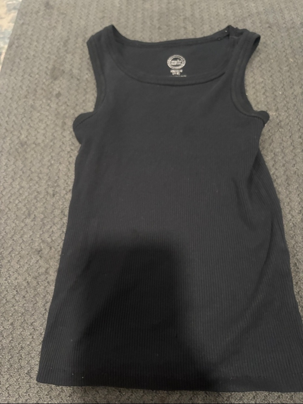 🟢10/$10 - black tank top